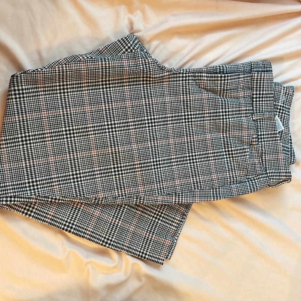 Old Navy Pixie High Rise Pant